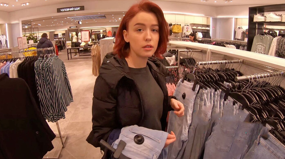 Took Her Shopping And Got A Sloppy Blowjob In The Fitting Room!