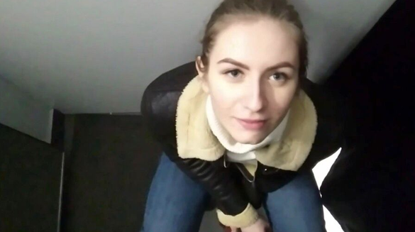 Cute Russian Slut Gave Him A Risky Blowjob In The Fitting Room!