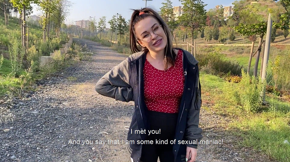 Fit Russian Athlete Drops Her Pants For A Stranger!