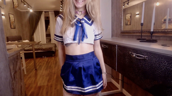 Horny Wife Seduced Delivery Guy And Fucked Him While BF Was Out!