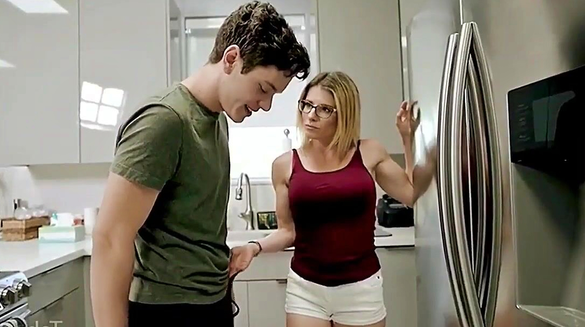 Horny Stepmom Begs For A Hard Anal Pounding!