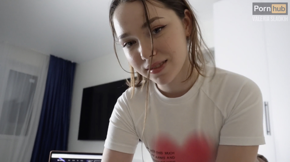 I Distracted My Boyfriend For Hot Evening Sex!