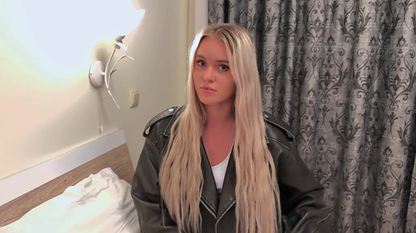 I Fucked My Stepmom Hard While Dad Was Out Of The House!