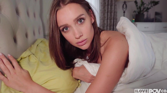 Luxury Girl Woke Up Naked Next To A Stranger... Don't Remember You But I Still Sucked And Swallowed!