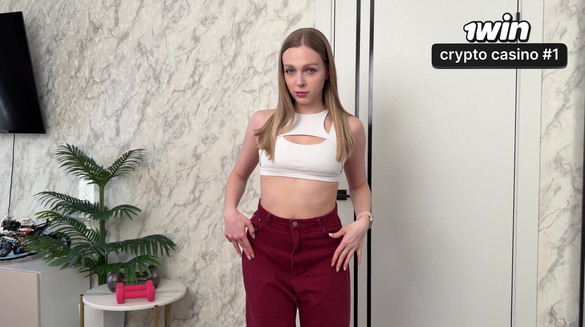 I Fucked My Stepsister In Ripped Jeans... She Begged Me For It!