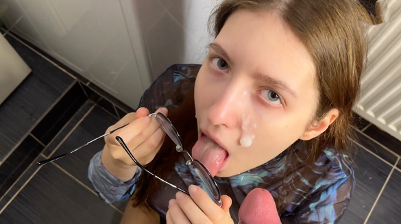 She Gave Hot Deep Blowjob With Thick Cum All Over Her Glasses!
