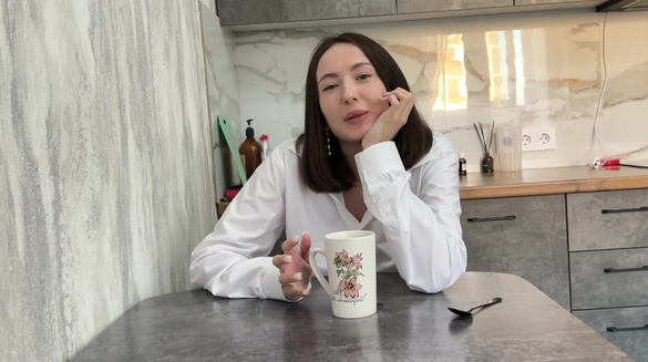Came Deep Inside Friend Pussy While We Sat Drinking Tea Together